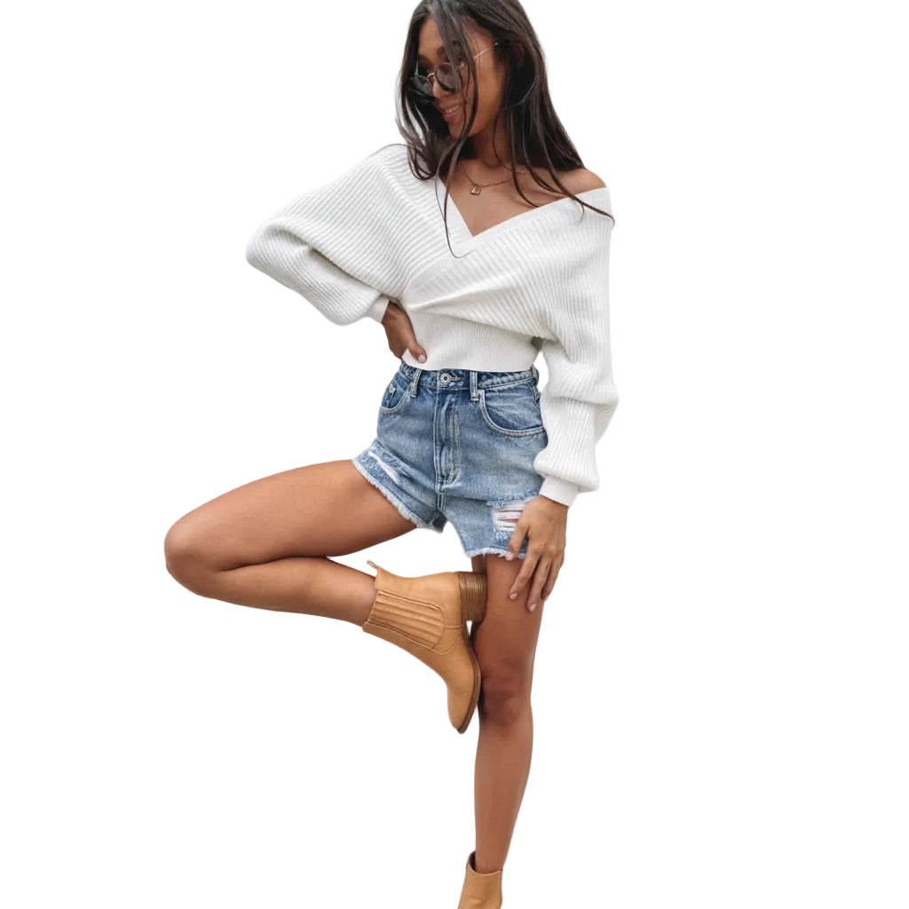 Modern style loose solid color sweater with lantern sleeve for women